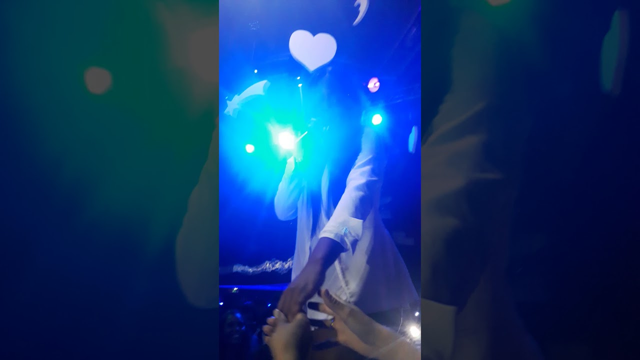 Yasmine - Esquece o Mundo