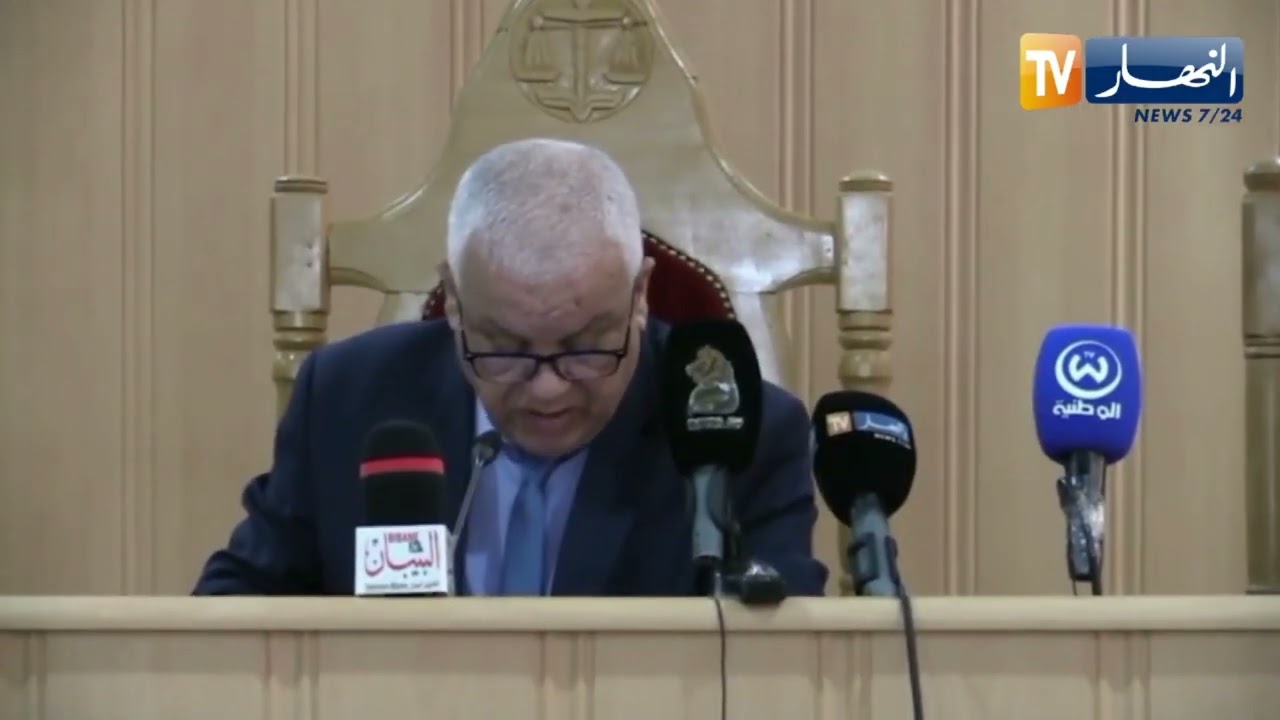 غليزان: تنصيب كل من جيلالي بوترفاس رئيسا لمجلس القضاء غليزان وعمر قناوي نائبا عاما