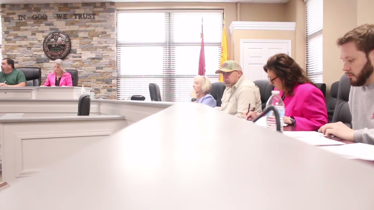 School board discusses Jacksboro Elementary gym project