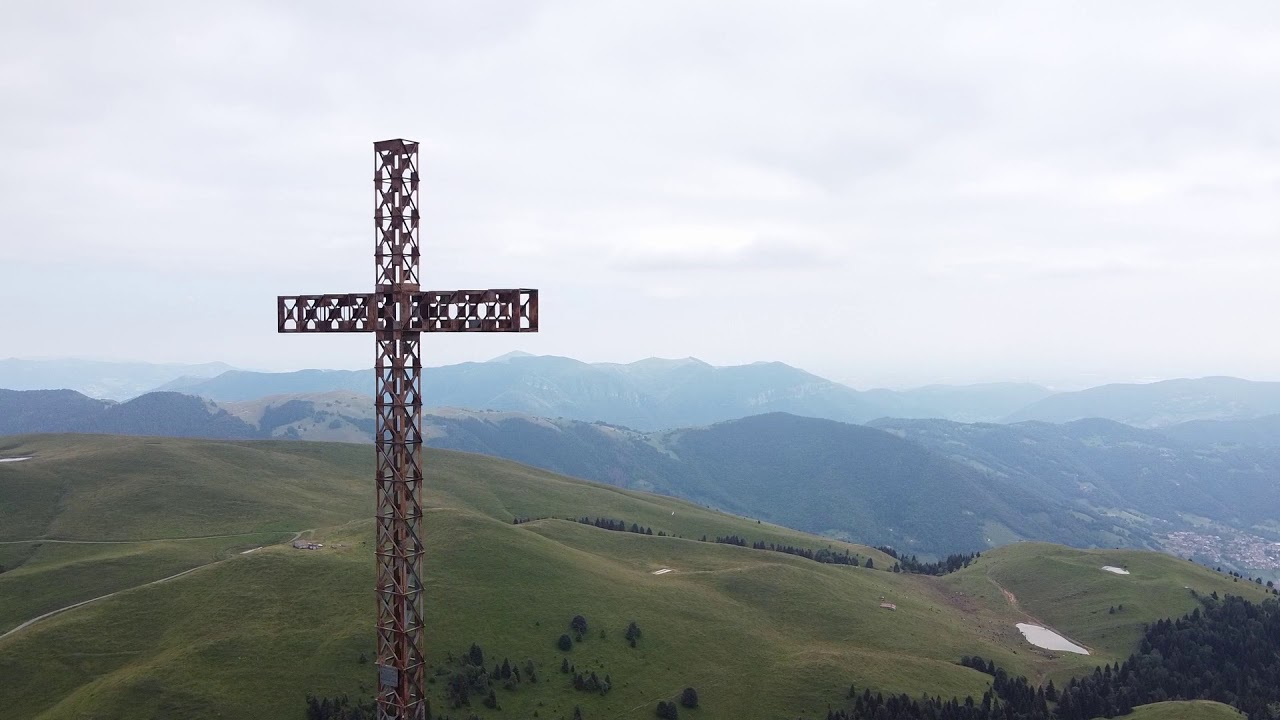 Gita a Pizzo Formico dal Monte Farno. Riprese con DJI Mavic Mini nel rispetto delle norme ENAC.