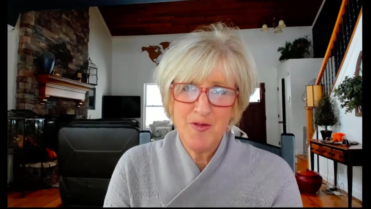 Intro to The Centers Approach: Leslie's New Online Enneagram Course!