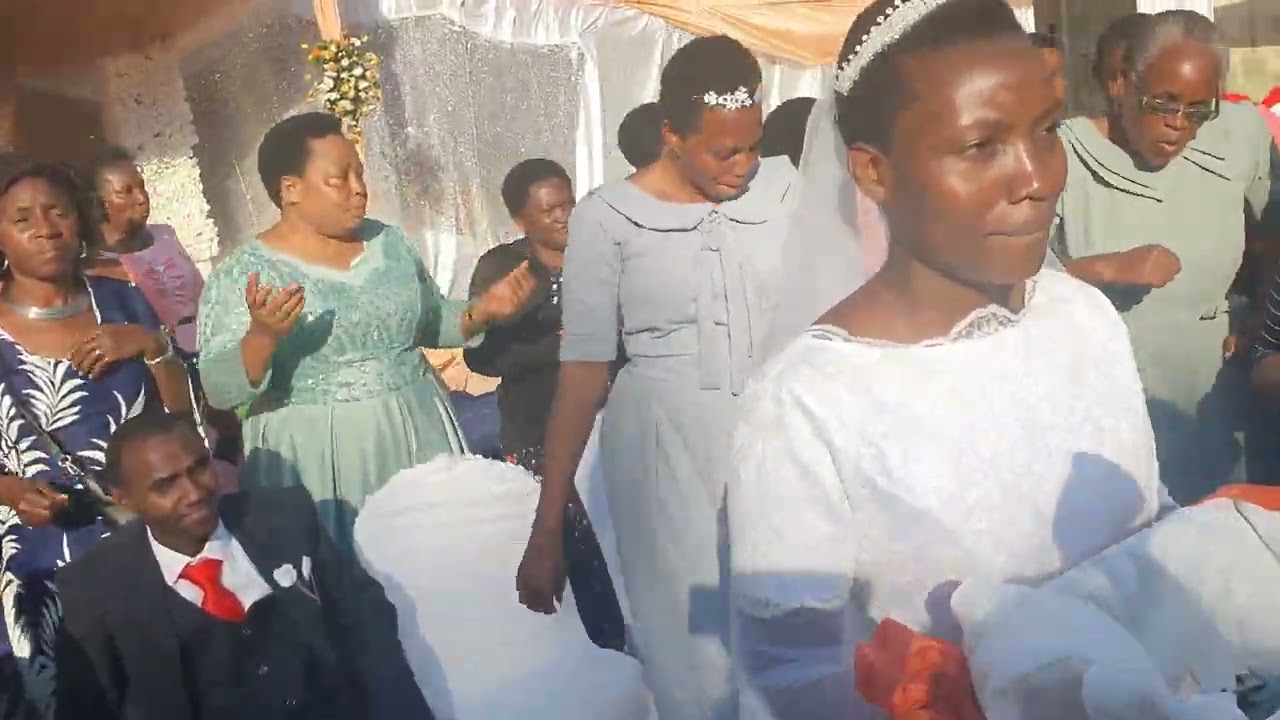 WANAWAKE WAKIMFUNGULIA AKAUNT BI HARUS-ARUSHA