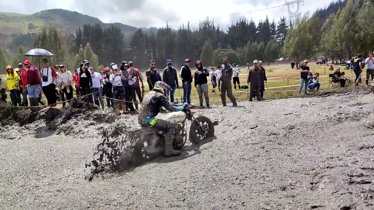 AKT NKD 125 Que tal es para el ENDURO Off Road