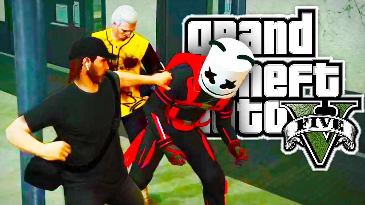 Squawk tries to fly on GTA RP and it doesn't go well.