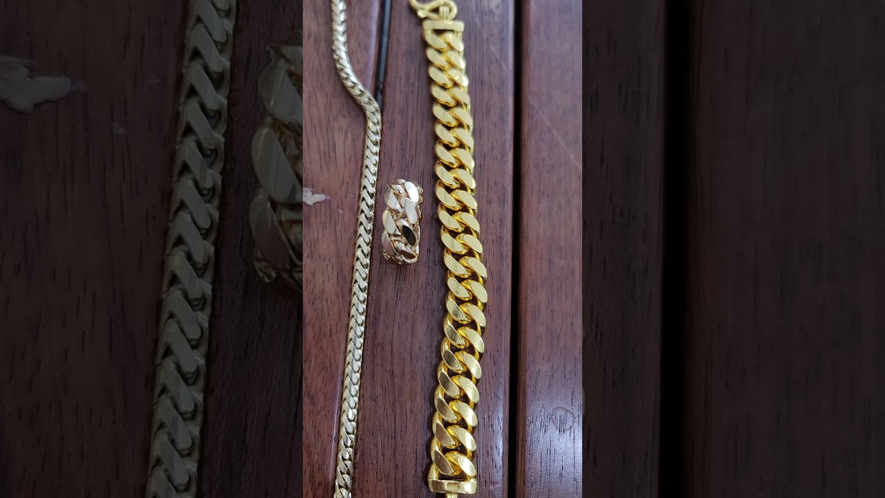 Daniel Jewelry Inc DJI 22k 10mm Cuban ring does not look 22k!  It looks like 14k! WTF!!
