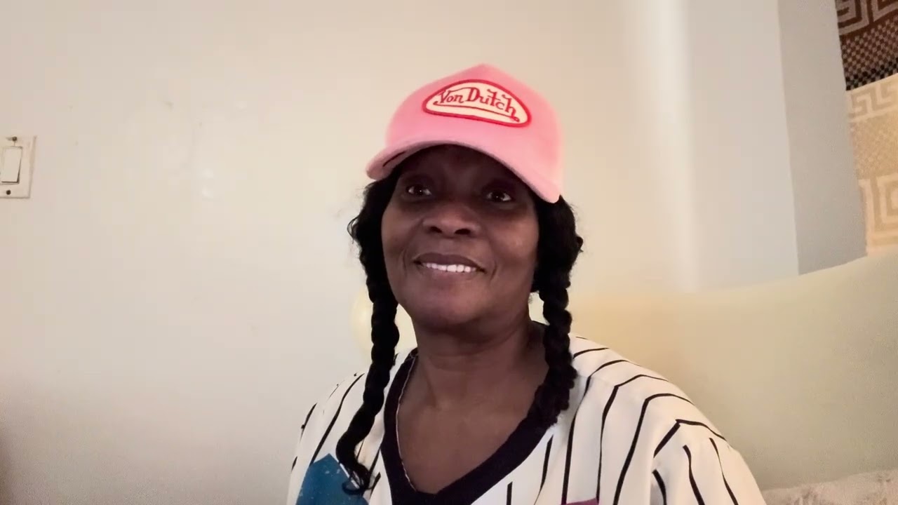 DID YOU SEE  THIS LADY   WHO  CALLED ICE ON JAMAICAN RESTAURANT 🙏🏾