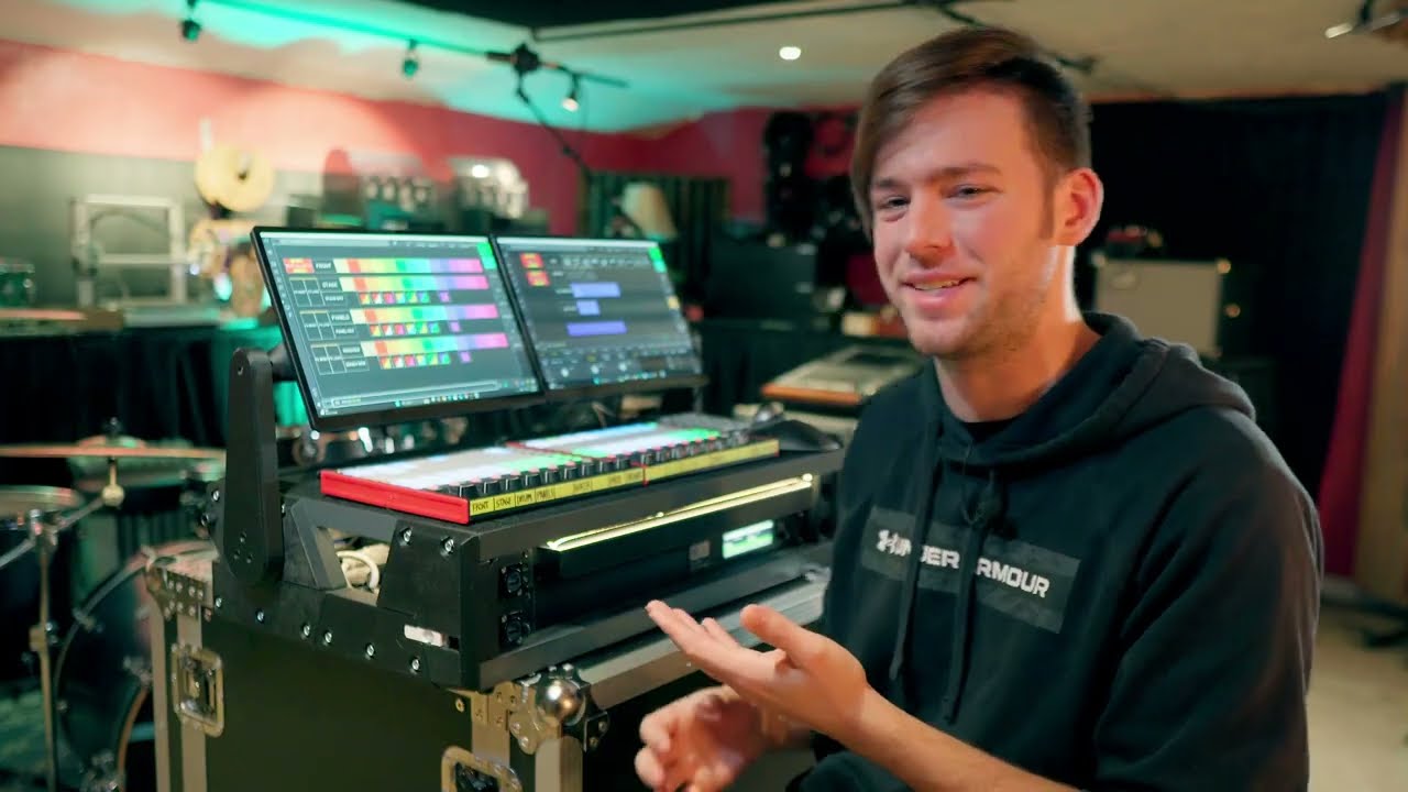 Универсальная консоль MA3 OnPC, собранная с мини-ПК и MIDI-контроллерами!