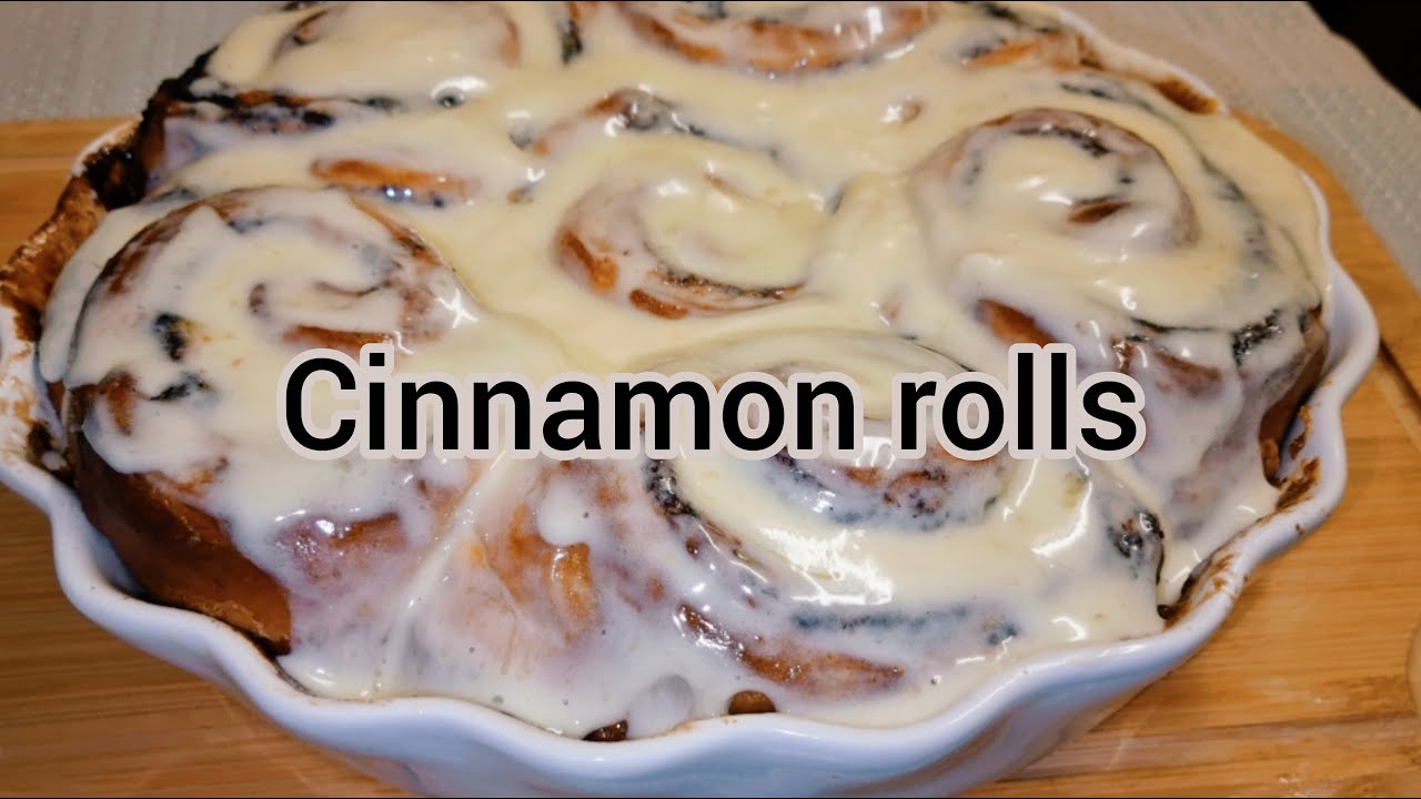 CINNAMON ROLL CAKE.
