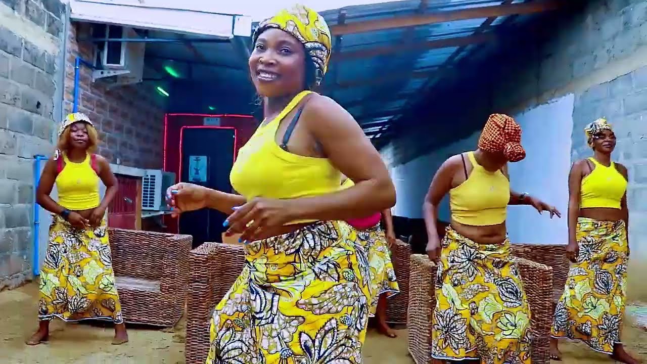 Balle a terre papa lova lova (vérité vérité clip officiel) Muntuta