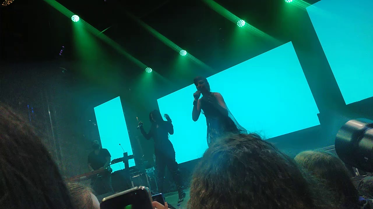 Najwa vs. Mala Rodríguez 'Dead For You/No pidas perdón/Personal Jesus' (Barceló, Madrid 07/03/2019)