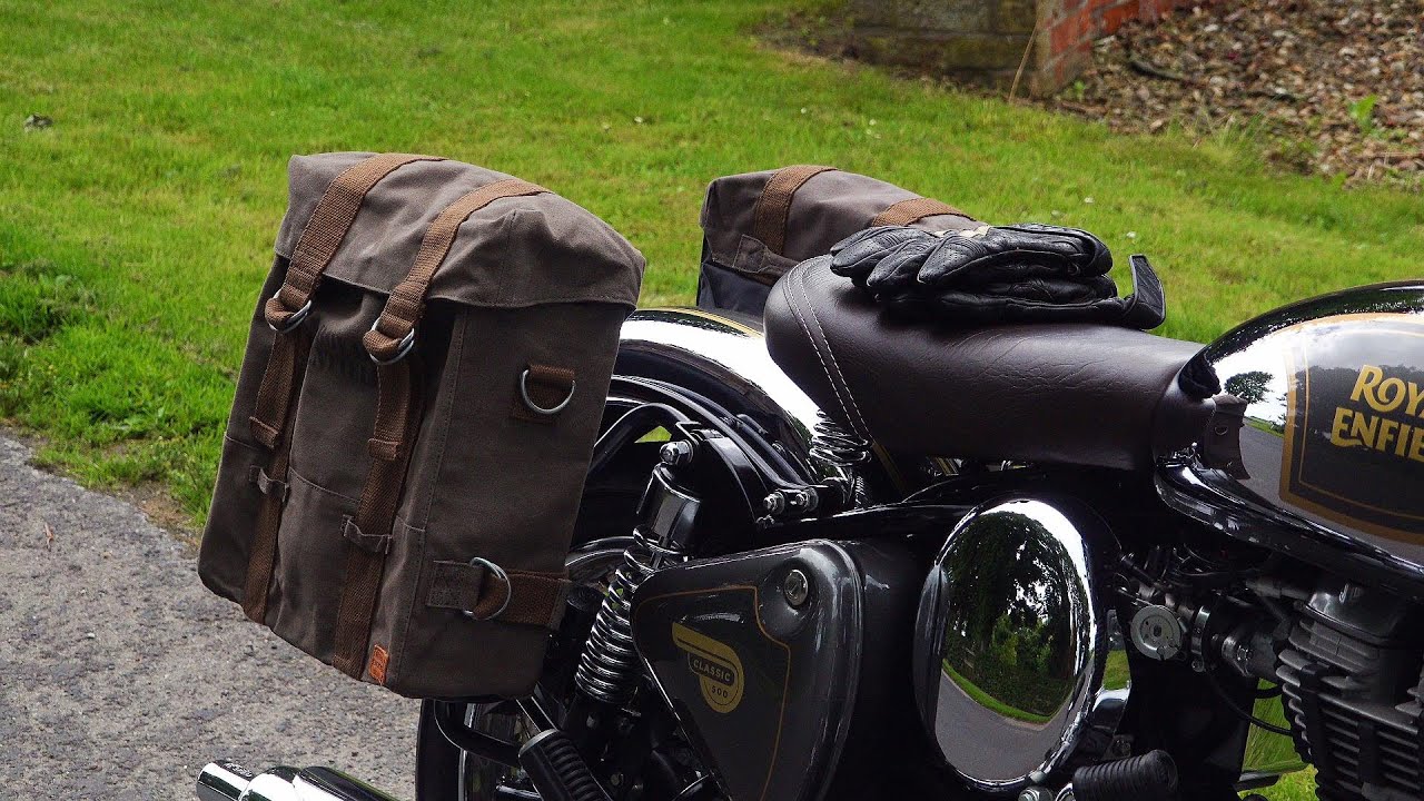 Royal Enfield 500 Classic Chrome. The Royal Enfield military style soft motorcycle luggage!