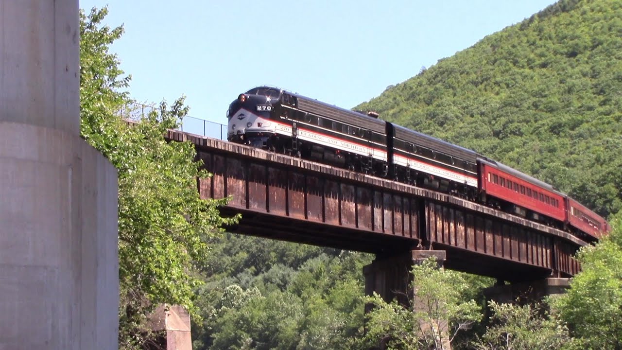 [4K] R&N F9A&F7B on the Lehigh River Bridge with the Lehigh Gorge Scenic Train