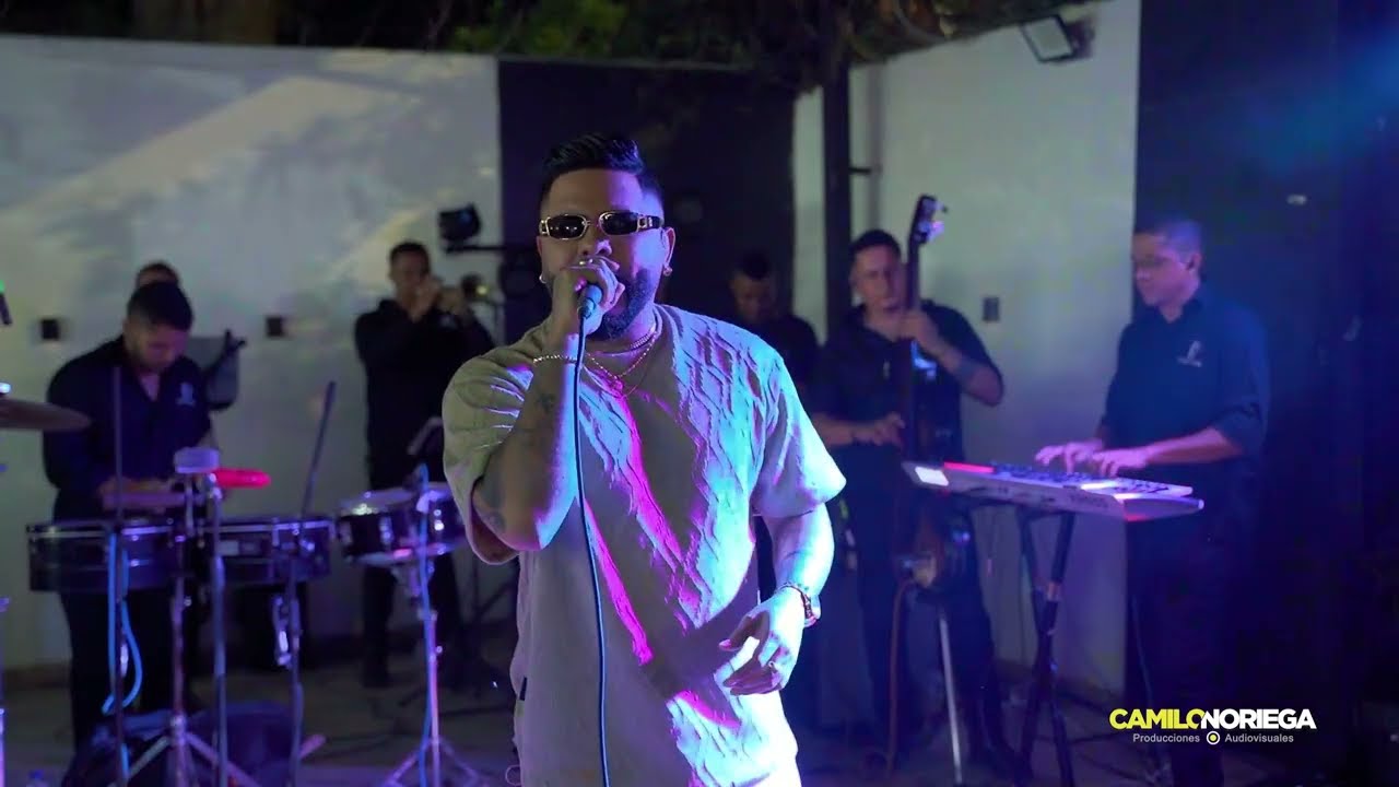 TE VEO EN LA CALLE - DANNY DANIEL (Live)