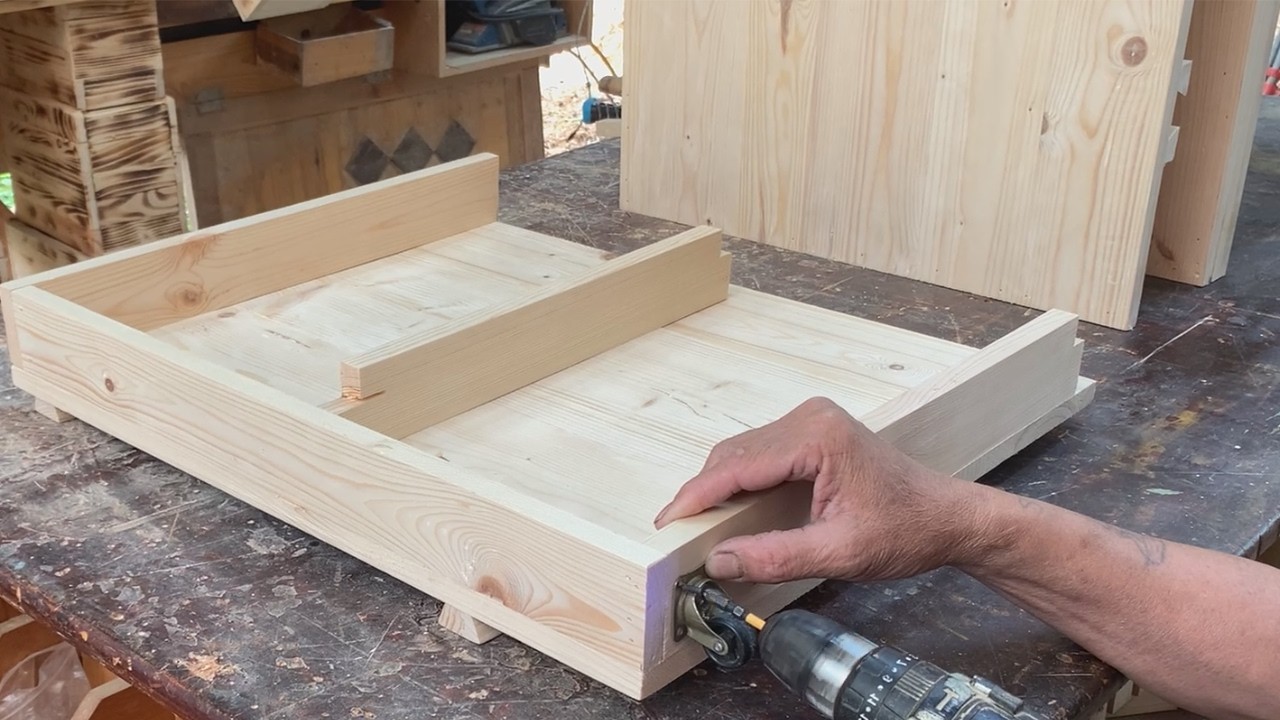 DIY Smart Wooden Furniture For Everyday Life // How To Make A Chair With A Unique Secret Inside