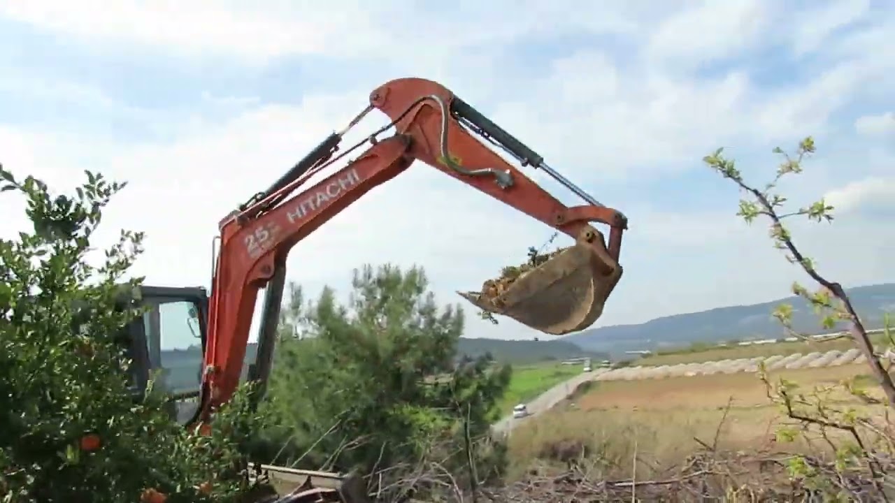 KEPÇE VİDEOSU /BAHÇEDE KEPÇE ÇALIŞMASI /EKSKAVATOR /mini kepçe