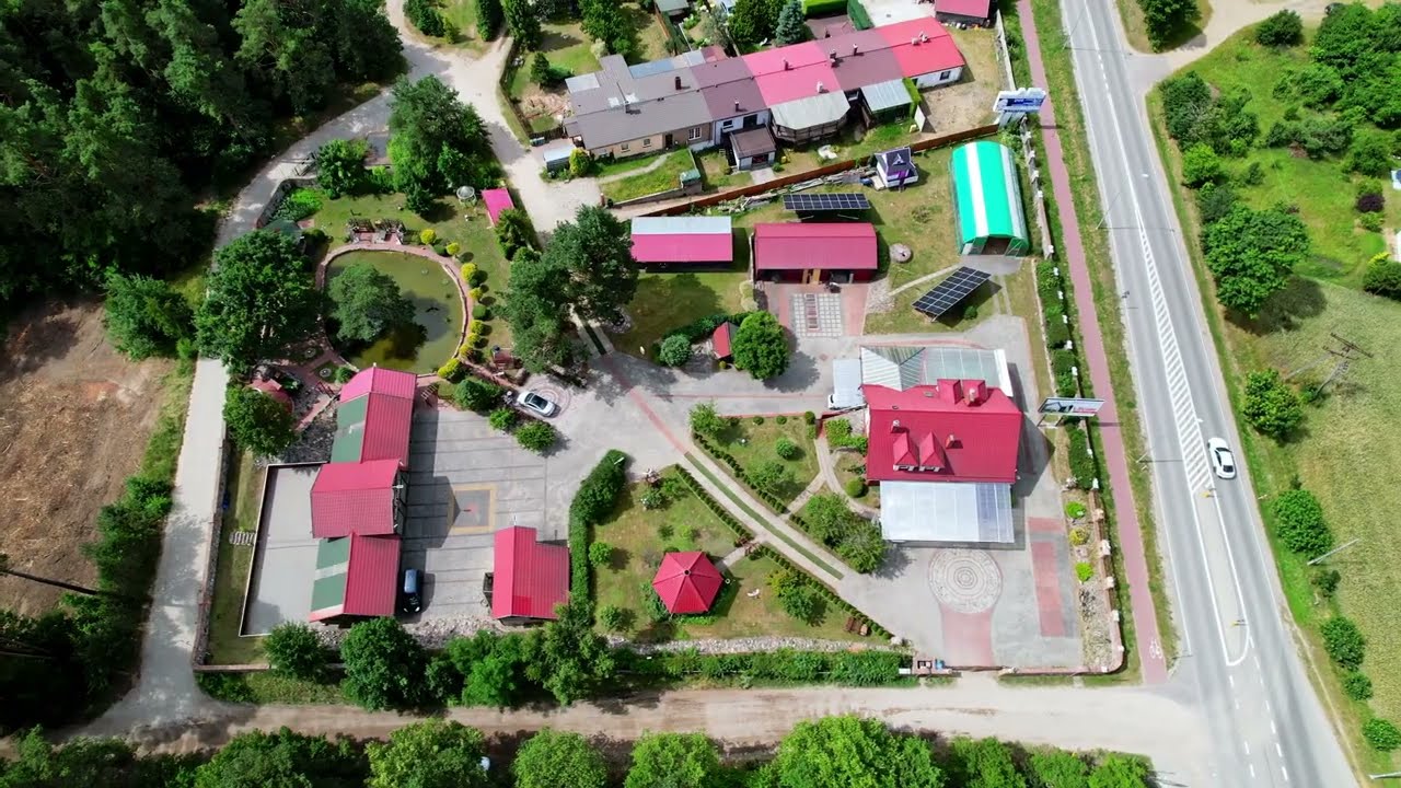 🏰 Dom rezydencja z basenem 🏊 Borkowo 📍 k.Żukowa #drone #house #forsale #automobile #realestate