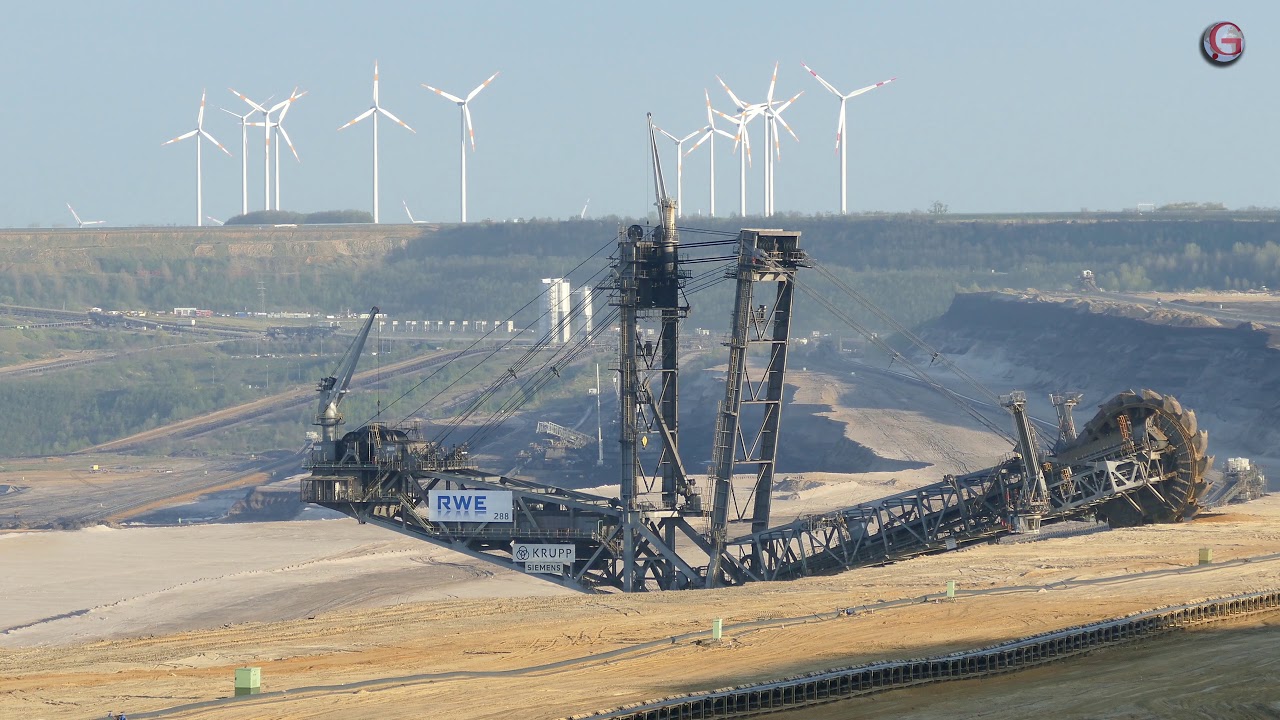 Die Monster Bagger im Tagebau Garzweiler in Aktion