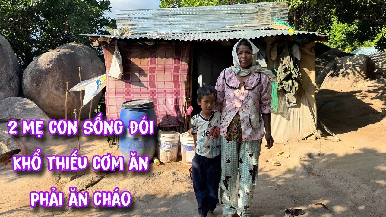 2 mẹ con sống trong RỪNG ăn CHÁO sống qua ngày../98