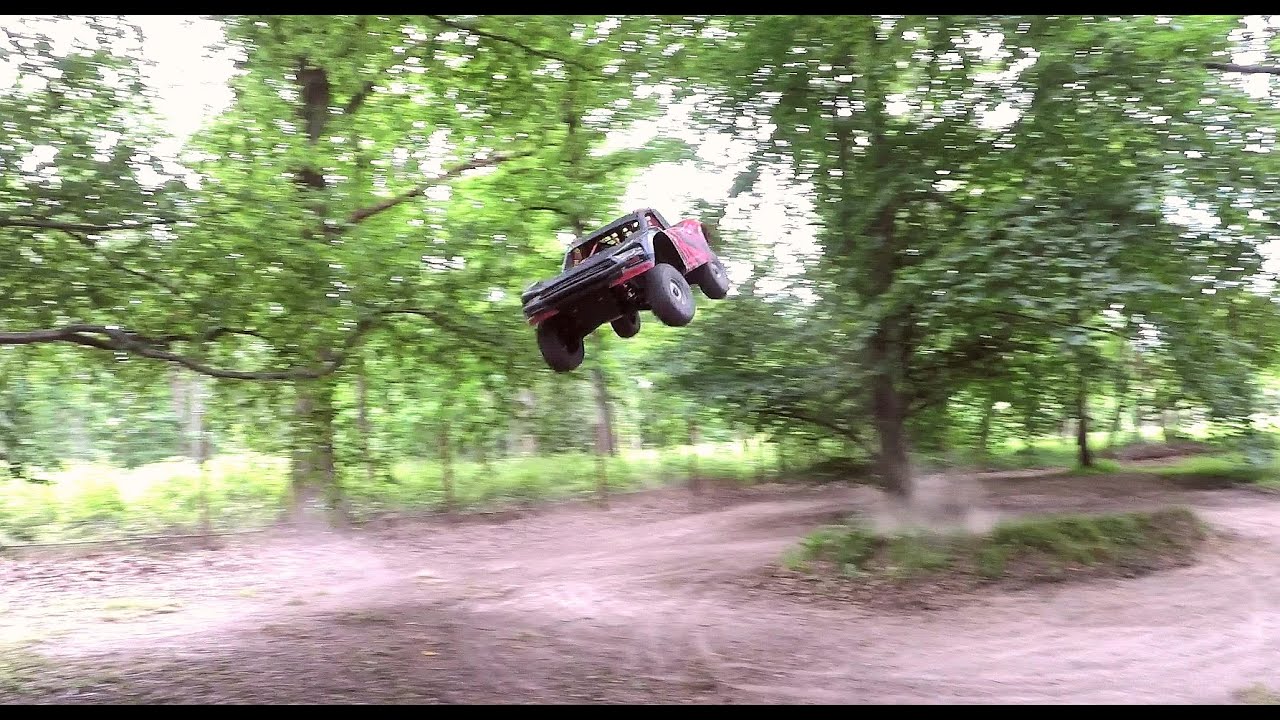 Suite petit comparo arrma mojave vs losi super baja rey 2.0
