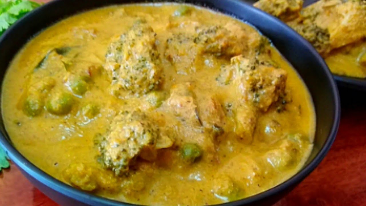 Broccoli kurma|broccoli Kurma for chapati|broccoli gravy recipe Indian style|broccoli peas curry