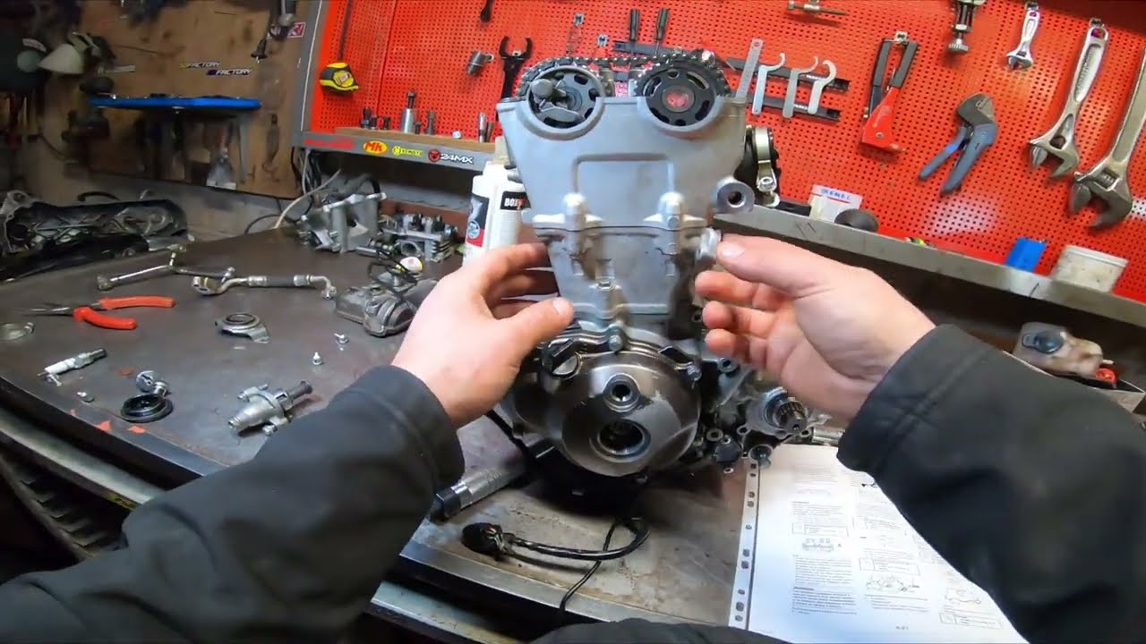 Comment caler la DISTRIBUTION sur une  motocross | TUTO &eacute;tape par &eacute;tape 🔧🏍️