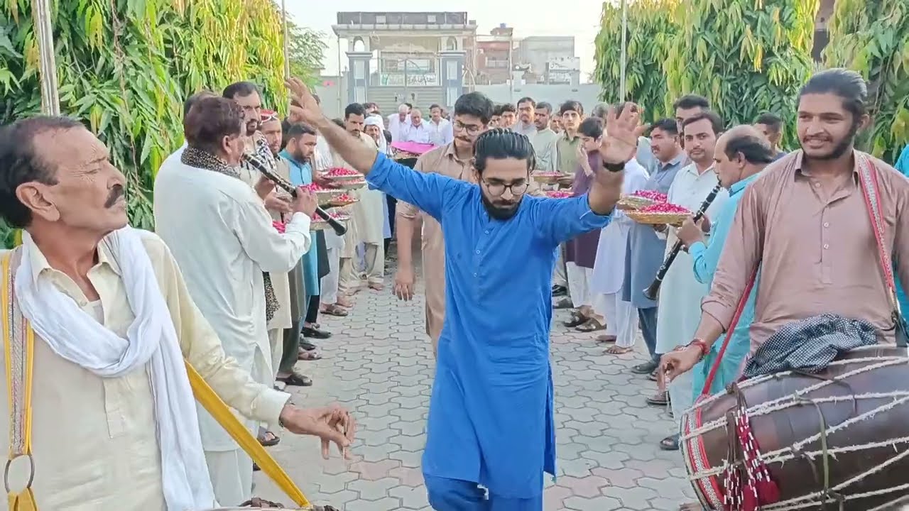 Sakhi Lajpal Hussain | Clarinet and Dhol | Chadar Poshi | Darbar e Chishtia Sambrial Sharif