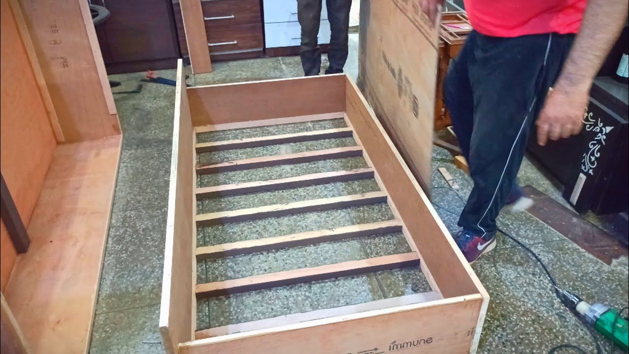 Видите, как сделан диван-кровать размером 6x6 футов?