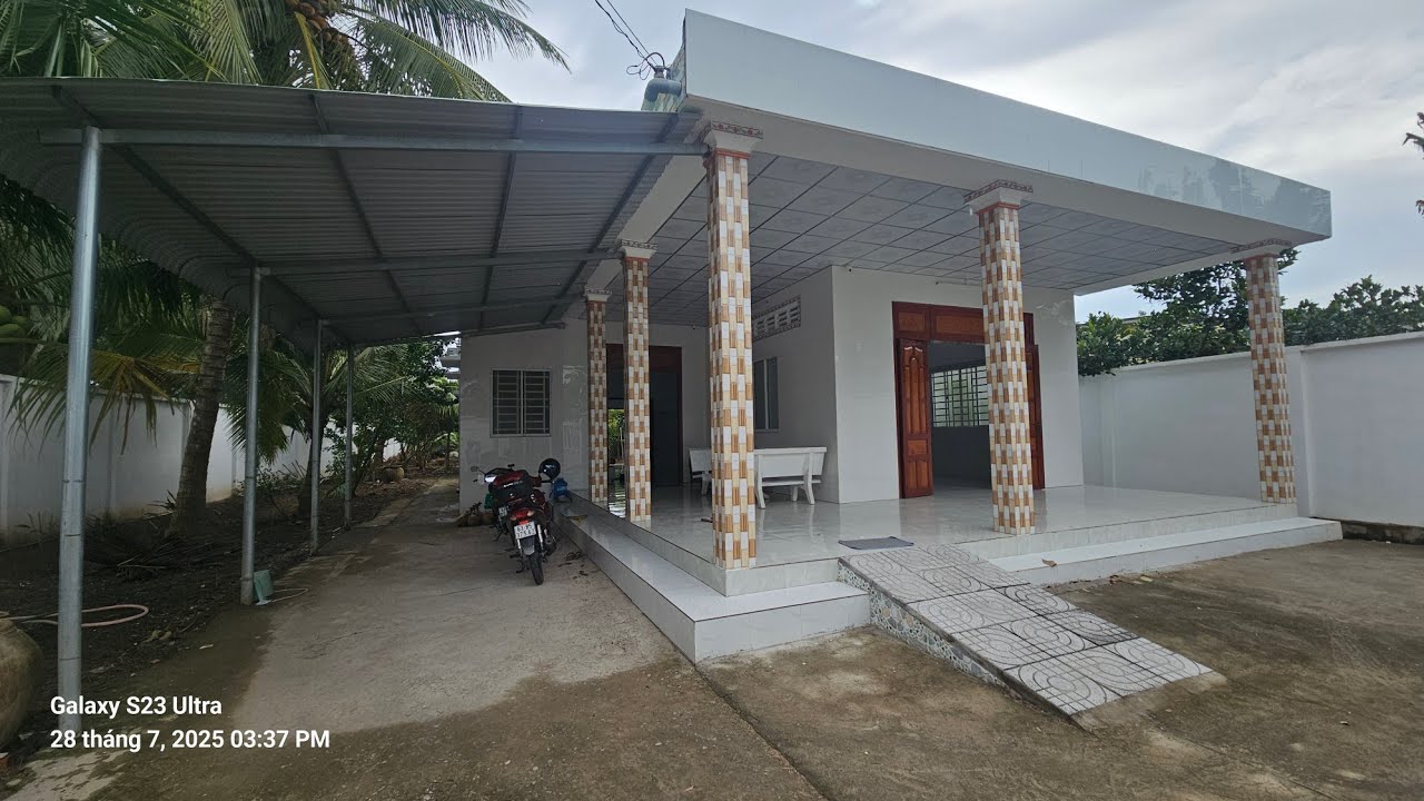TẬP 3180:Nhà Vườn Mặt Tiền Đường Nhựa,Gần TP Mỹ Tho,Có Vườn Trái Cây,Ao Nuôi Cá