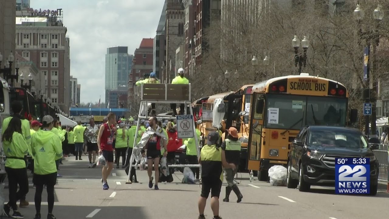 Thousands show up to Boston Marathon despite Monday's rain