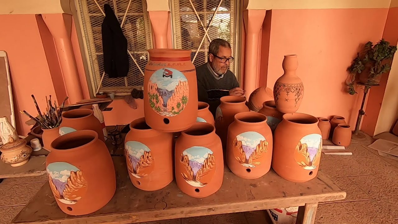 مصنع الفخار التقليدي  بسكرة - Traditional pottery factory Biskra