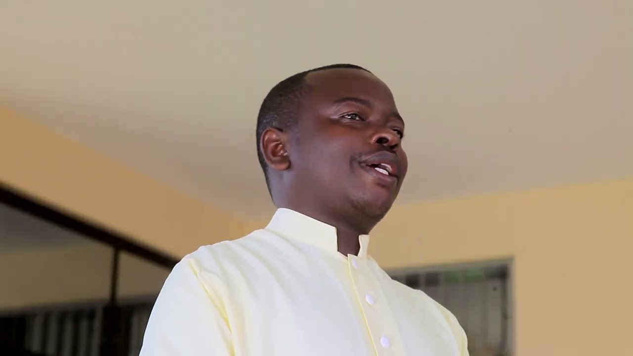 SEKWENSIA YA EKARISTI - EE SAYUNI UMTUKUZE