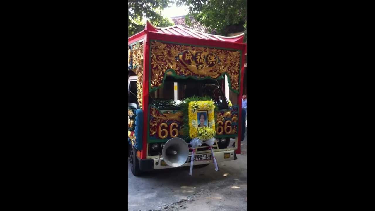 Funeral at Wat Langka