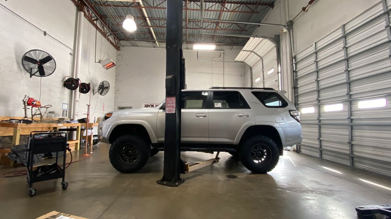 TOYTEC LIFT 2020 TOYOTA 4RUNNER