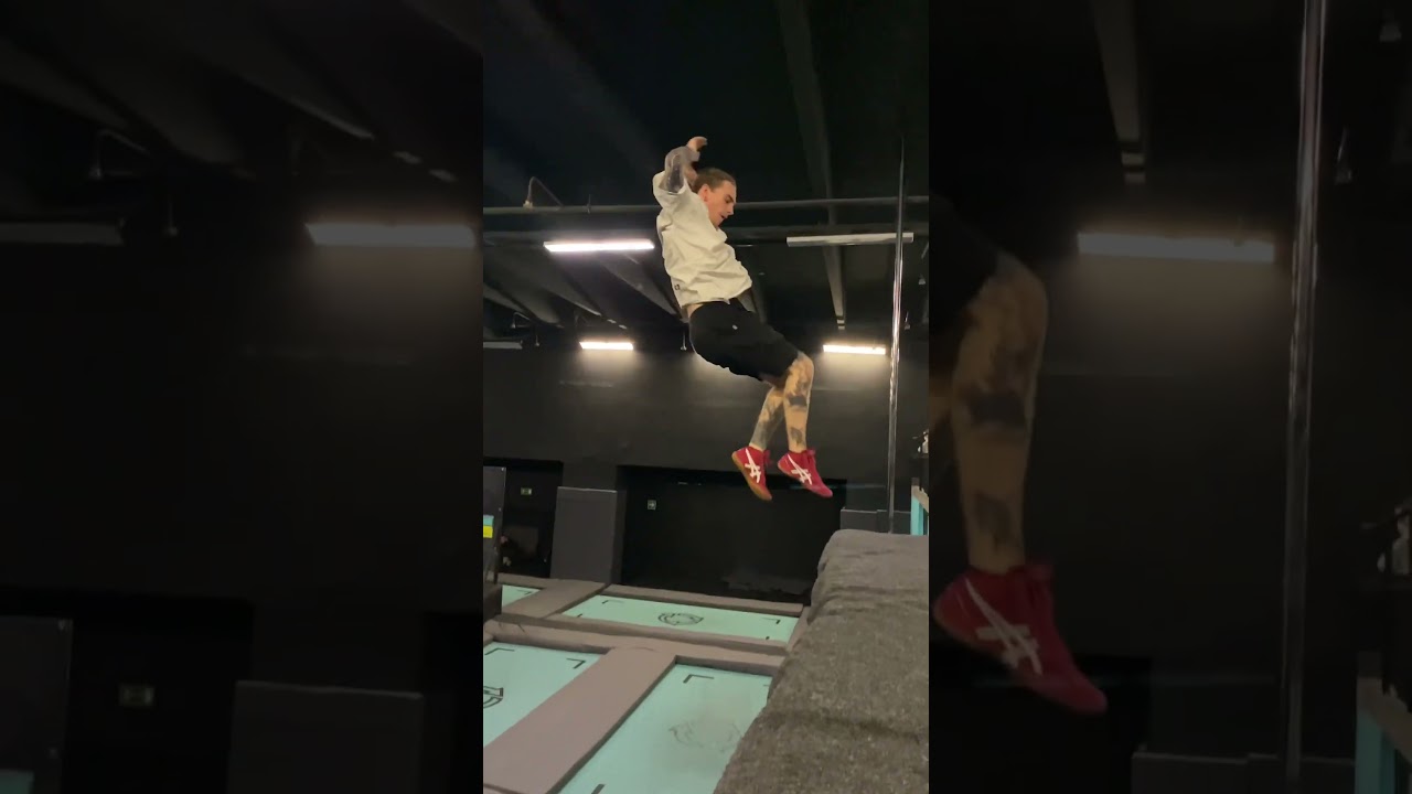 #flippingfeed #trampoline #trampwall