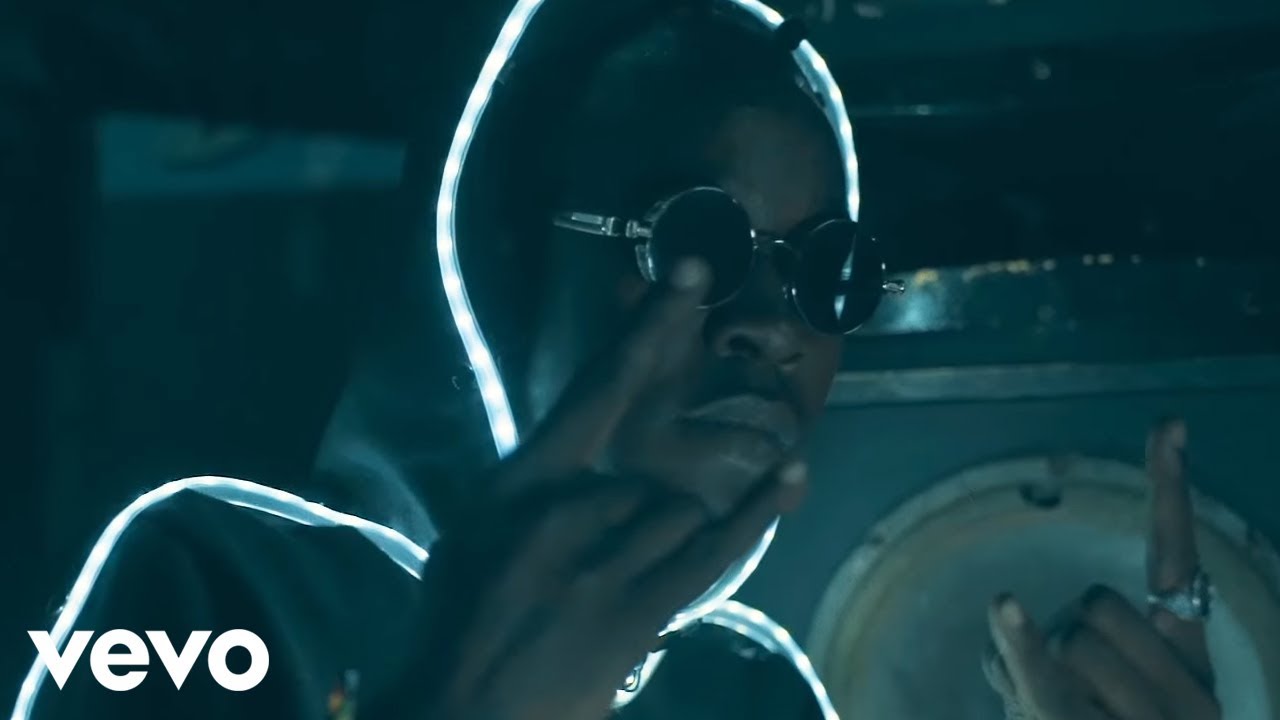 Chi Ching Ching - Rock the World (Official Music Video)