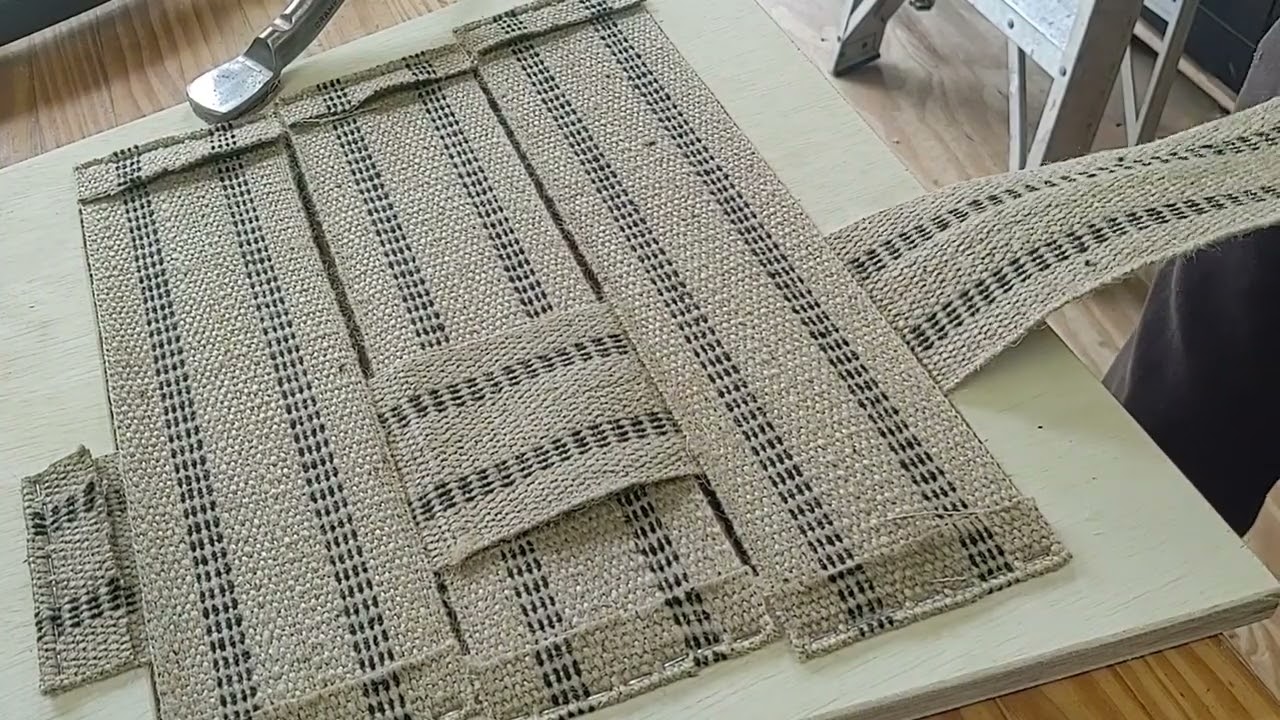 Chair webbing stretcher