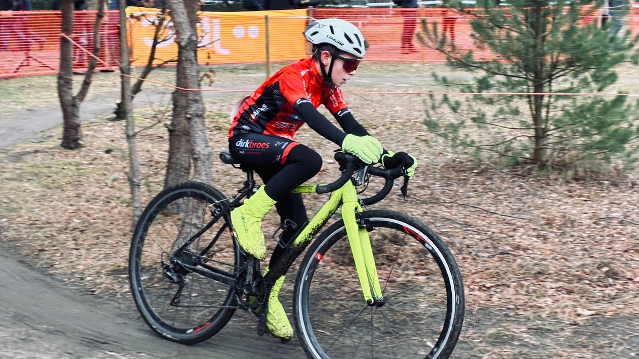 Race in Leopoldsburg i crashed in the first bend 
