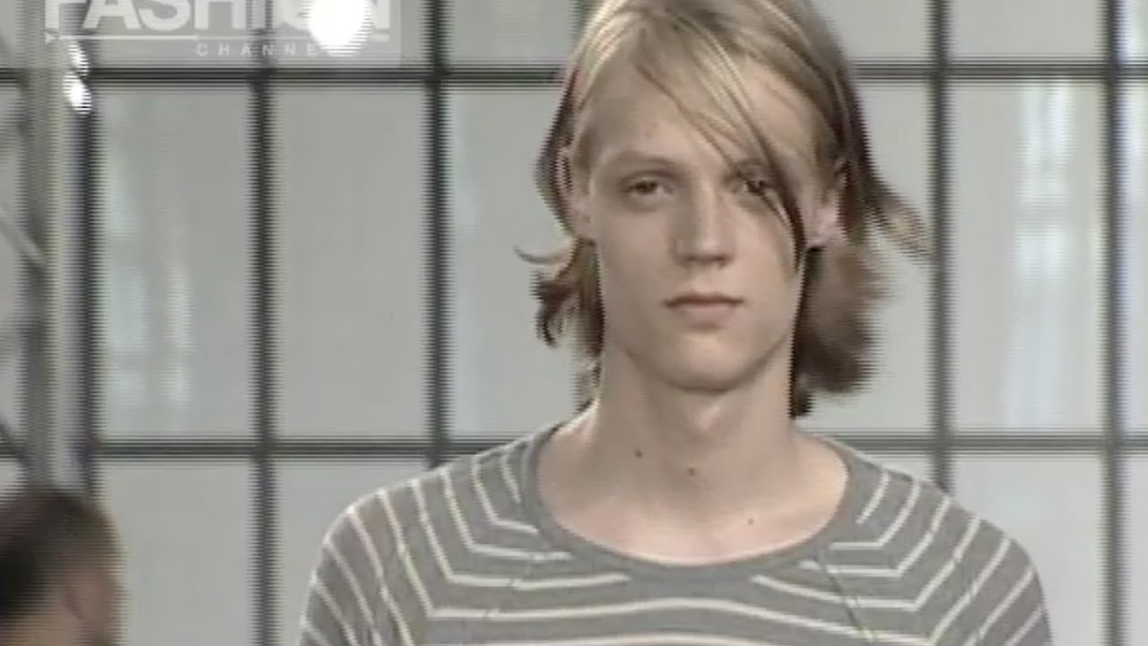 ALESSANDRO DELL'ACQUA Spring Summer 2005 Milan Menswear by Fashion Channel