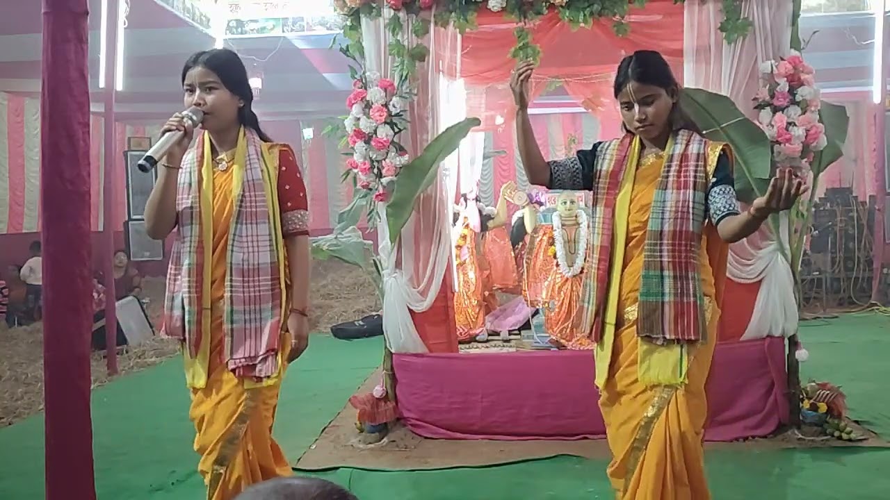 মজুর হরিনাম সংকীর্তন হরেকৃষ্ণ হরেকৃষ্ণ কৃষ্ণ কৃষ্ণ কৃষ্ণ হরে হরে কৃষ্ণ রাধে রাধে 🙏🏻🙏🏻