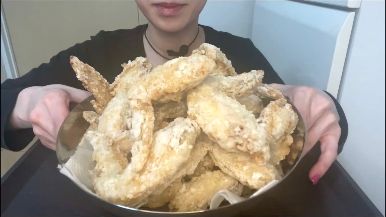 【ASMR 咀嚼音】揚げて約1分後の手羽先、手羽中揚げ！Fried chicken wings！닭날개 튀김！