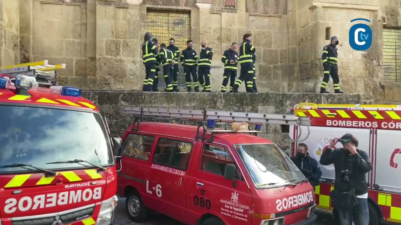 BOMBEROS