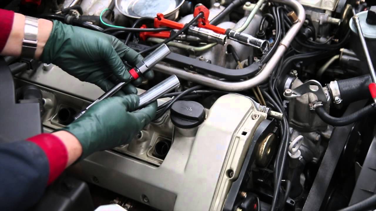 Mercedes M119 V8 Engine Inspection Part 6: Spark Plug Removal, Inspection and Replacement