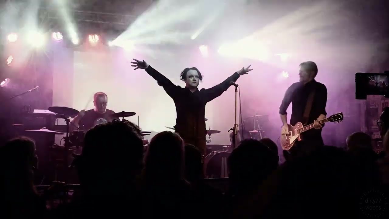 LAKESIDE X - siren song (2025-05-02 live in Bratislava/SK)