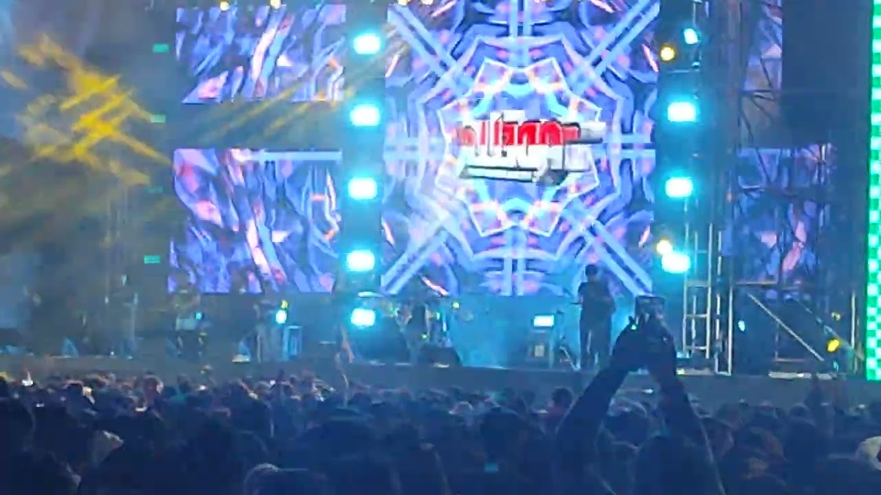 Adella kebumen fest 2025 - laila canggung 