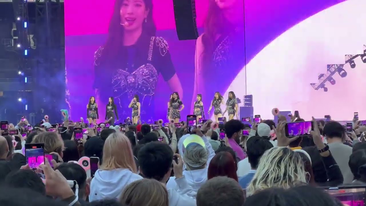 231104 TWICE - Moonlight Sunrise Live @ Marvel Stadium