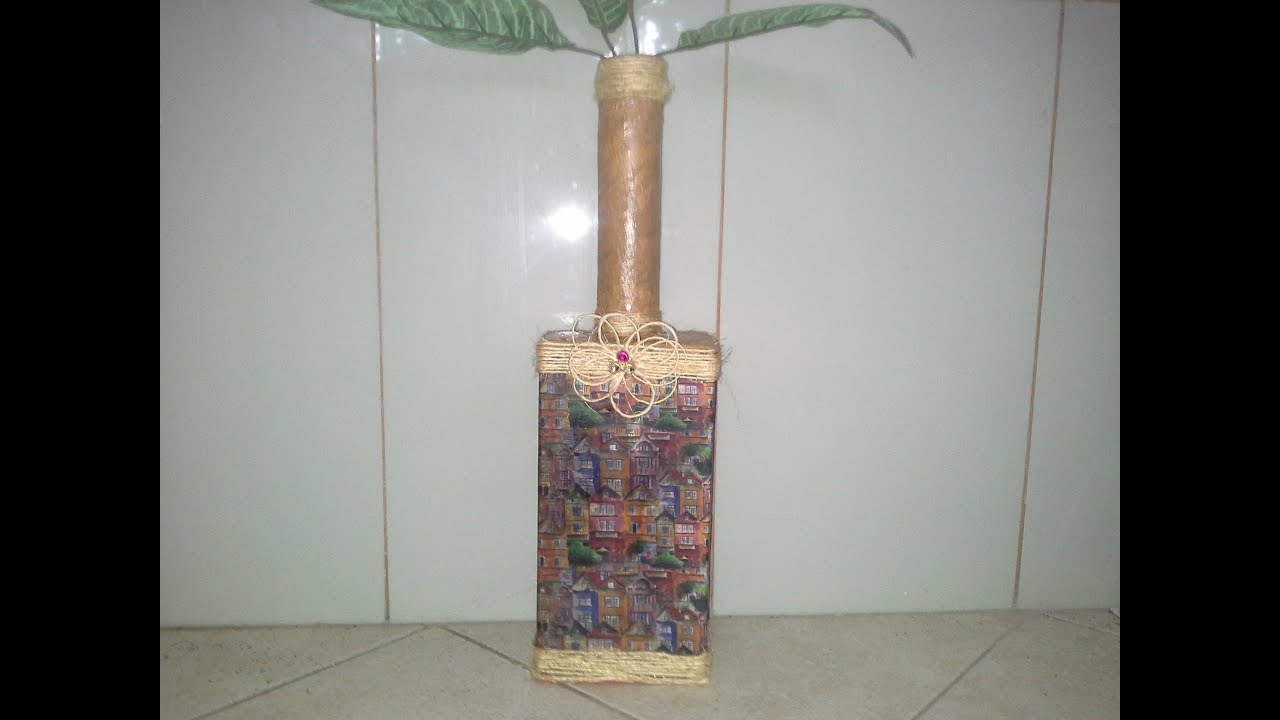 Como Fazer sua  própria Garrafa Quadrada   (  Fazendo arte  Reciclando   )    .