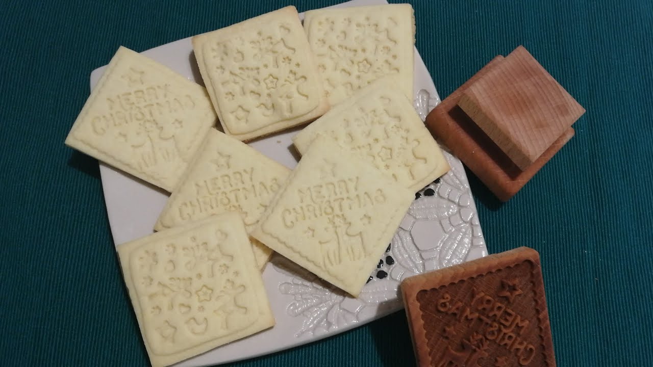 Biscotti natalizi con stampi in legno