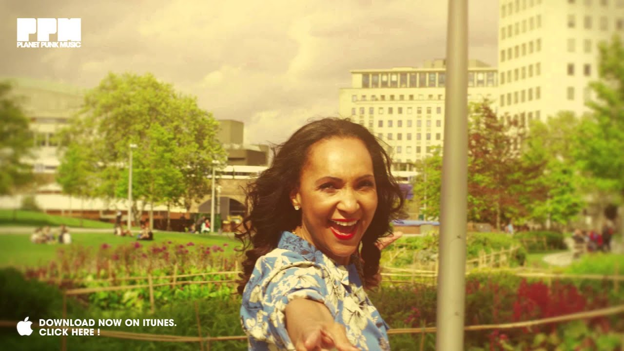 Rozalla feat. David Anthony - Can You Feel The Love (Official Video)
