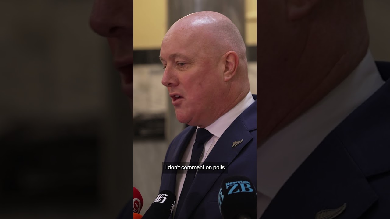 How Luxon, Hipkins responded to new poll results | RNZ
