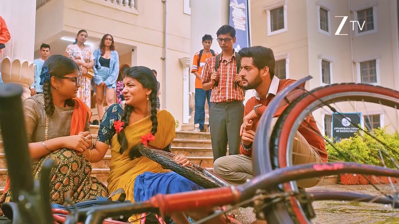 अनिका ने सारू की साइकिल तोड़ी लेकिन वेद ने उसे ठीक कर दिया - Saru - Full Episode 41 @zeetv